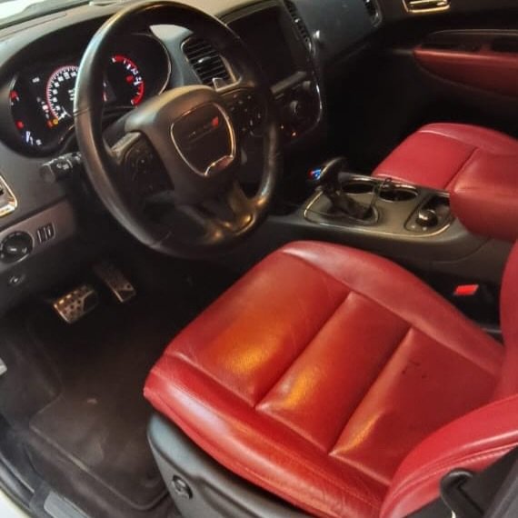 Dodge Durango 2018 HEMI 5.7, 60k AED — Дубай, ОАЭ Dodge Durango 2018 HEMI 5.7, 60k AED — Дубай, ОАЭ