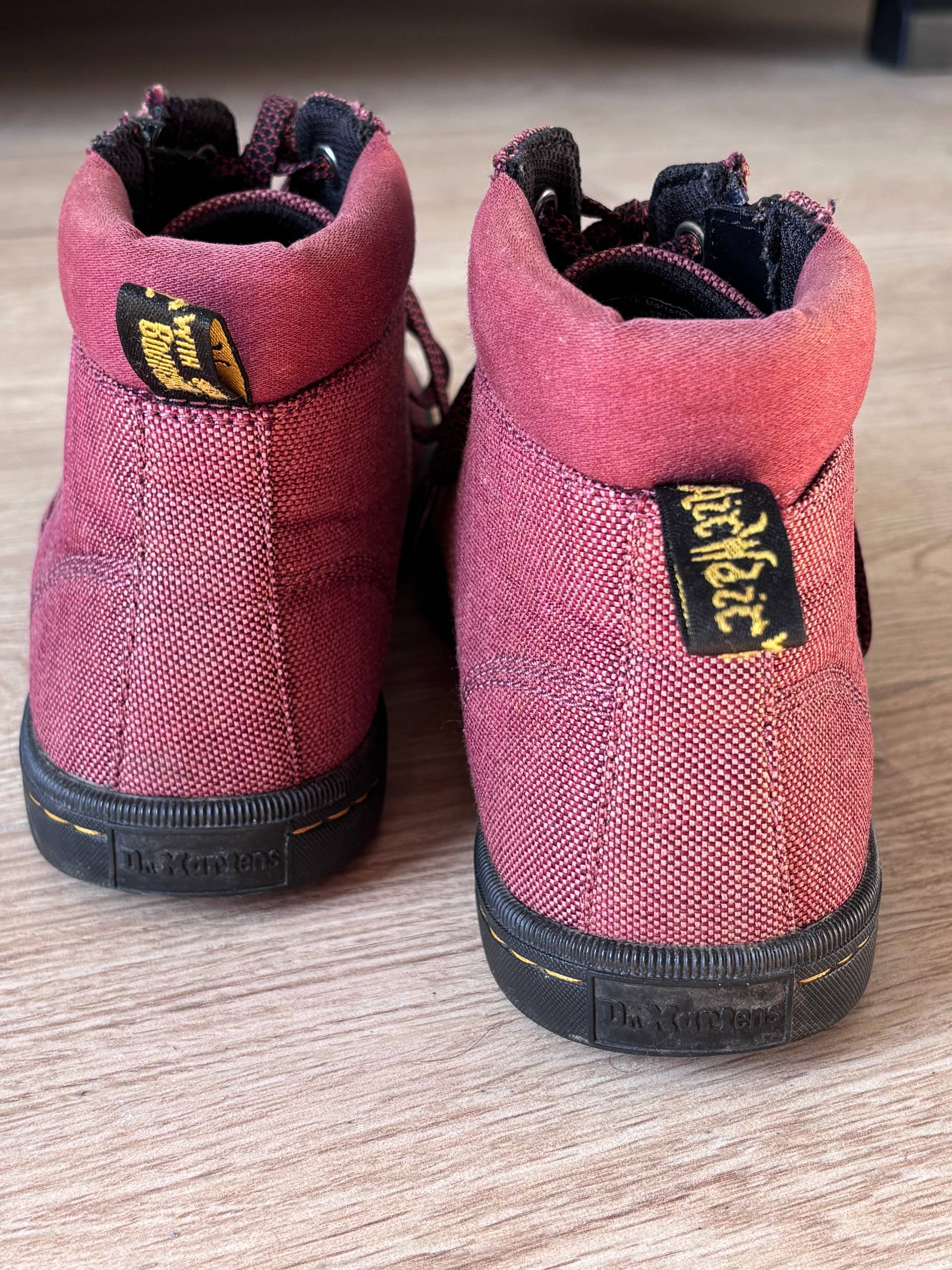 جزمة Dr. Martens مقاس 39، الحالة 9/10 — 9/10 — باتومي, جورجيا