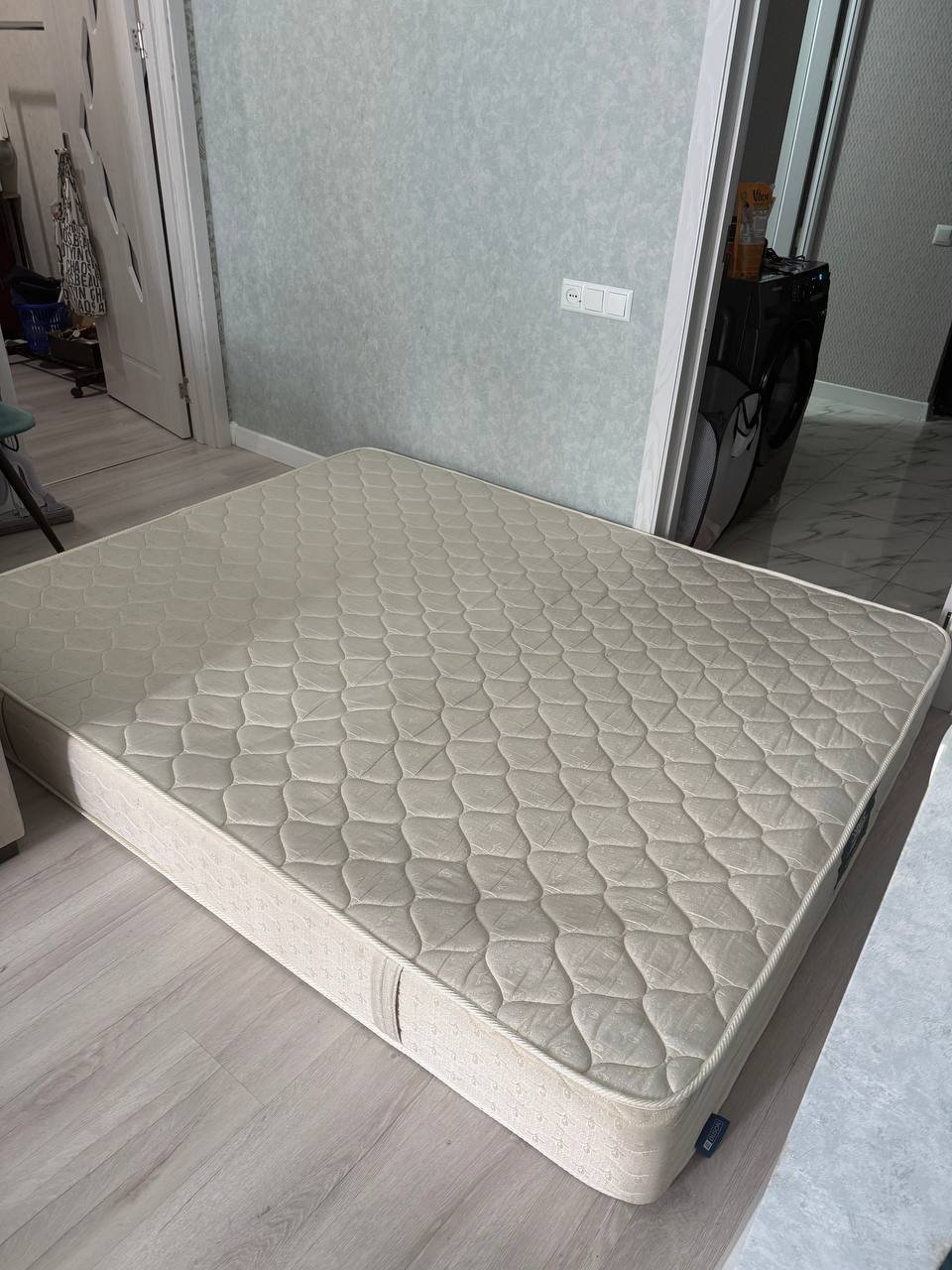 مراتب دايسون 160x200 SILVER — used — باتومي, جورجيا