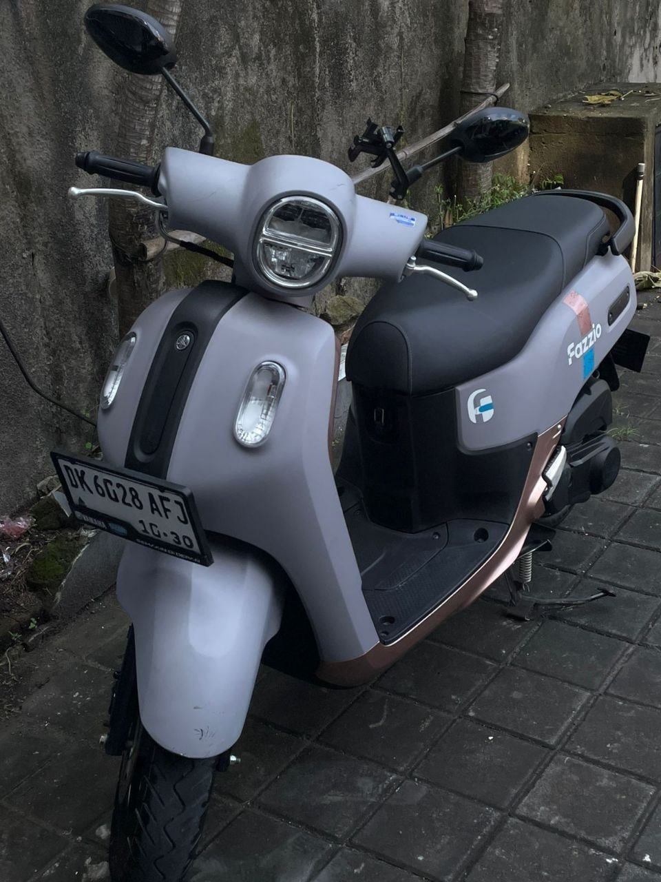 Scooter Fazzio DK 6628 AFJ — Bali, Indonesia Scooter Fazzio DK 6628 AFJ — Bali, Indonesia