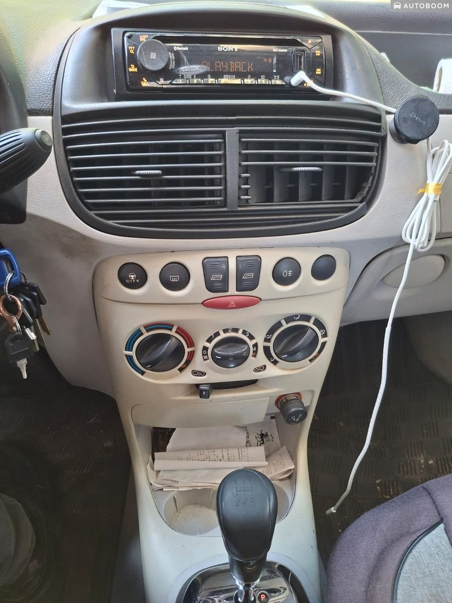 Fiat Punto 2004 grey CVT — Tel Aviv, Israel