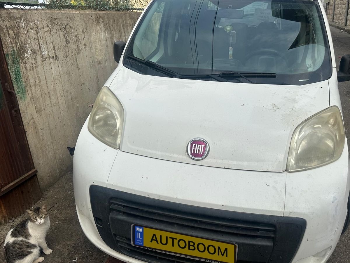 Fiat Qubo 2015 white diesel automatic Active — Haifa, Israel