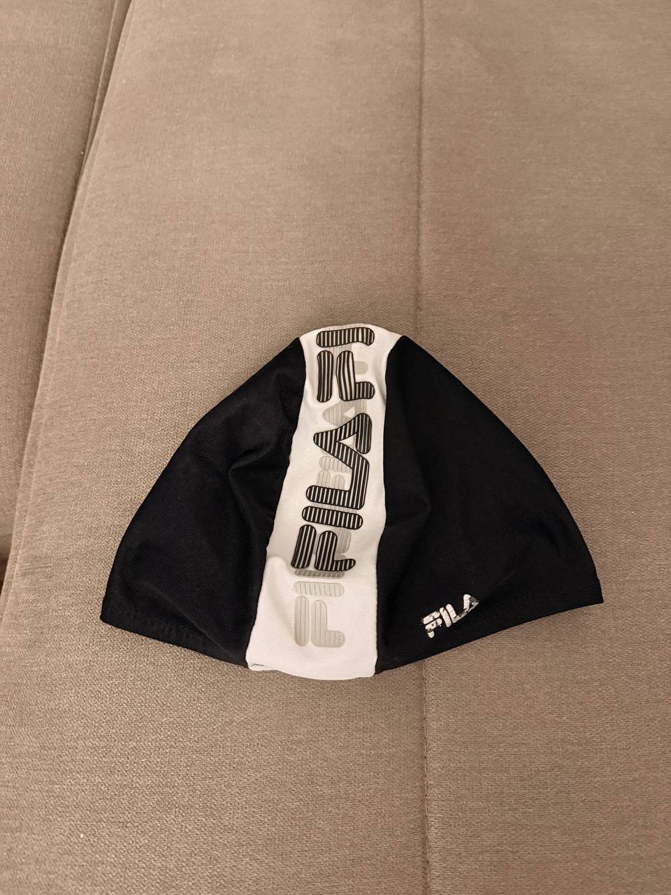 Gorra de natación Fila de tela — Belgrado, Serbia Gorra de natación Fila de tela — Belgrado, Serbia