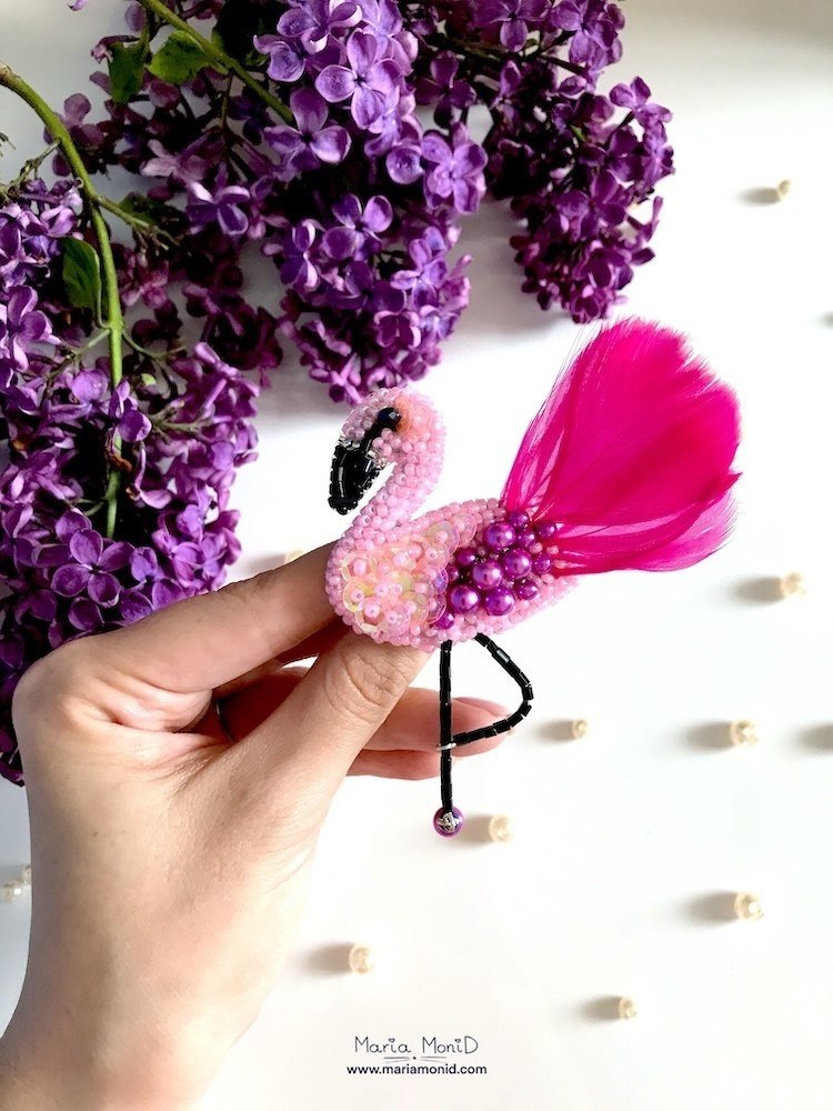 Broche de flamenco hecho a mano (cuentas rosas) — Batumi, Georgia Broche de flamenco hecho a mano (cuentas rosas) — nuevo — Batumi, Georgia