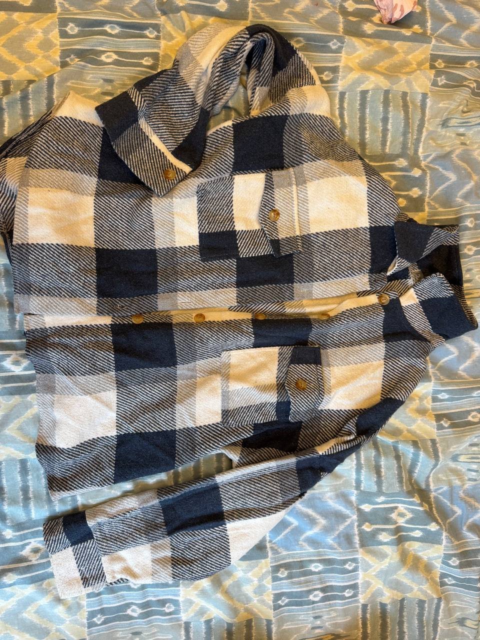 Camisa de forro polar a cuadros, talla 44 — Alanya, Turquía Camisa de forro polar a cuadros, talla 44 — Alanya, Turquía