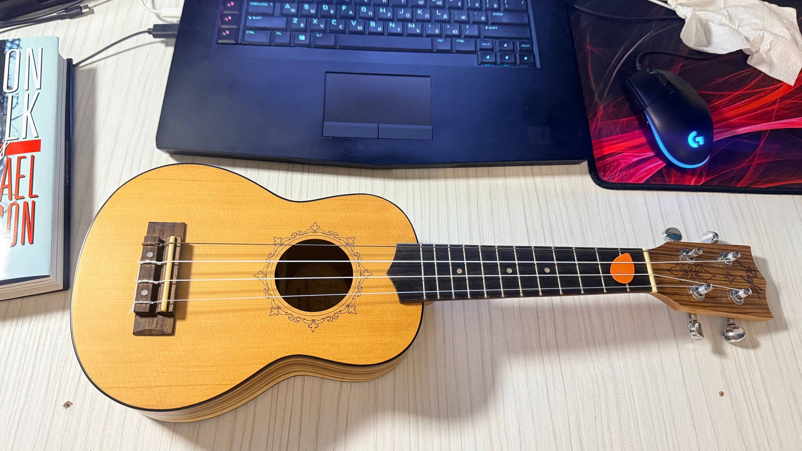 Ukelele Flight con funda y afinador Musedo T-23 AMD — excelente — Yerevan, Armenia