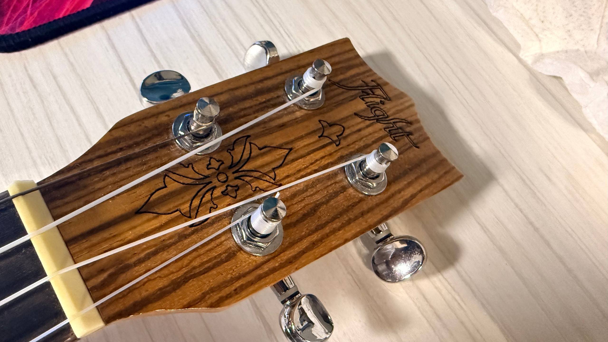 Ukelele Flight con funda y afinador Musedo T-23 AMD — excelente — Yerevan, Armenia