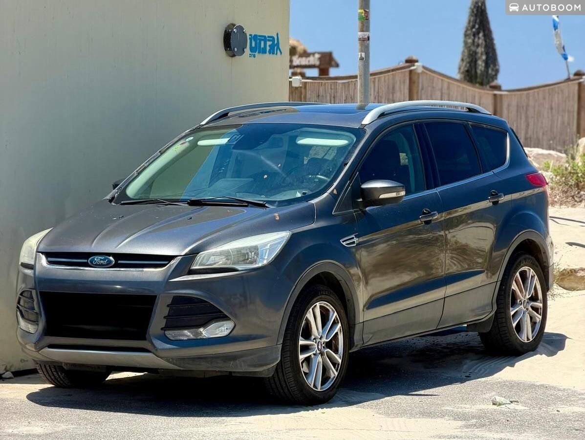 Ford Kuga Titanium 2016 gray automatic 1.5 petrol — Tel Aviv, Israel