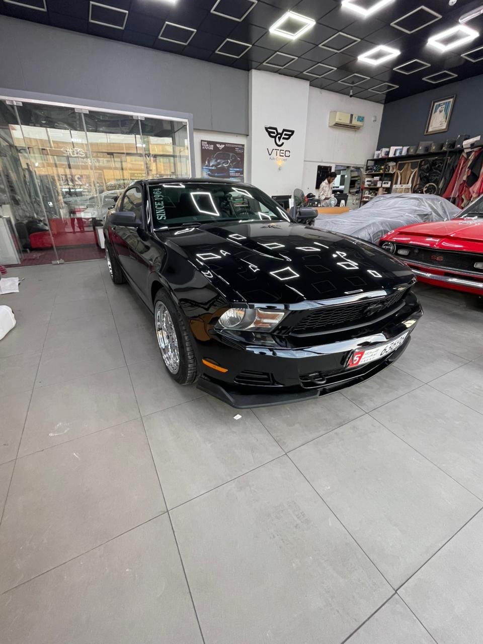 Ford Mustang 2012 V6 — Дубай, ОАЭ