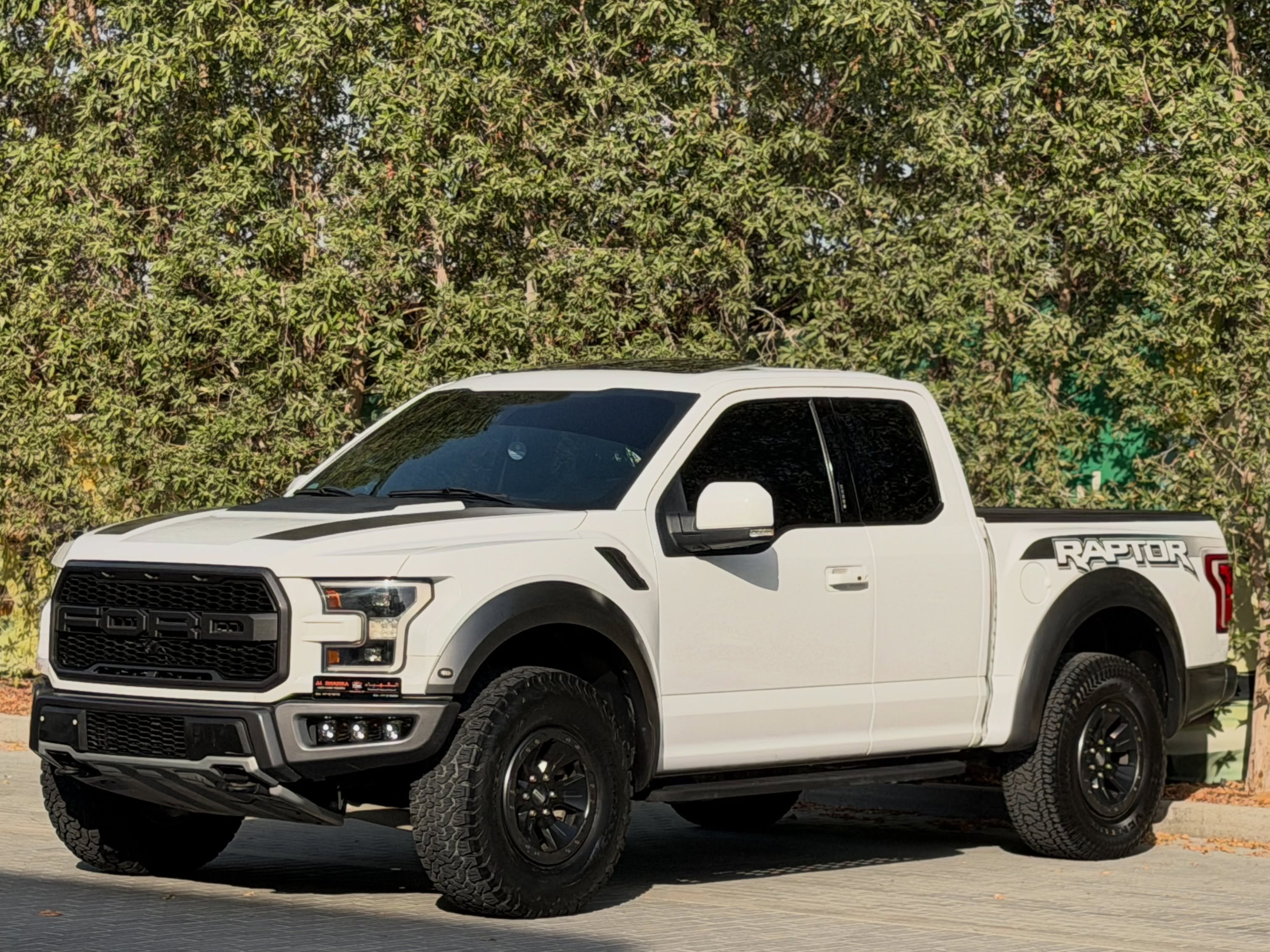 Ford Raptor PERFORMANCE 2018, 172000 km, opciones completas — Dubái, EAU