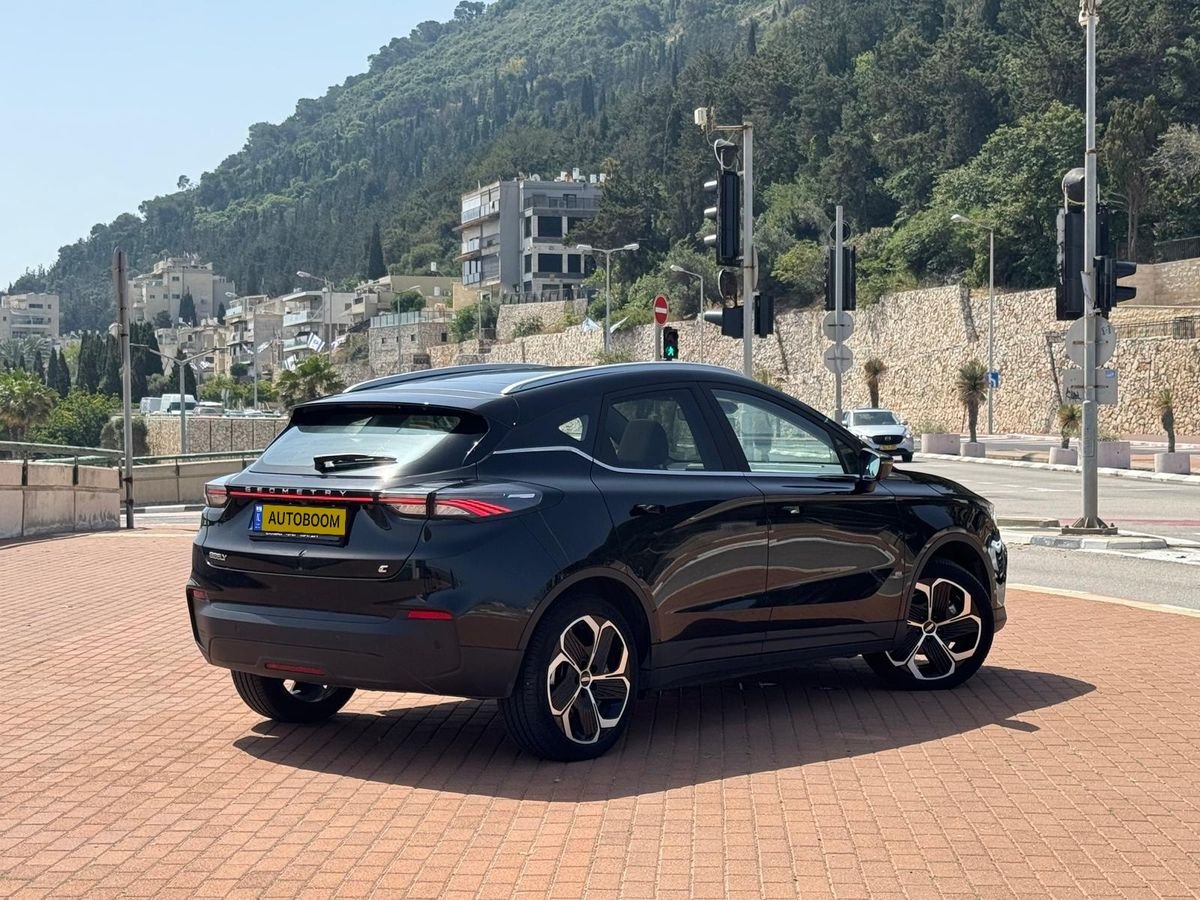 Geely Geometry C 2024 SUV, automatic, 204 hp, 47000 km — Tel Aviv, Israel