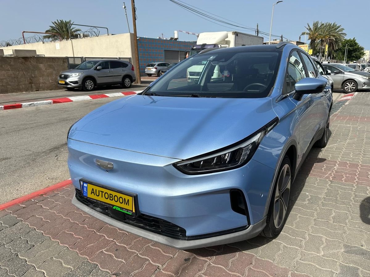 Geely Geometry C 460 Pro 2023 blue automatic — Netanya, Israel