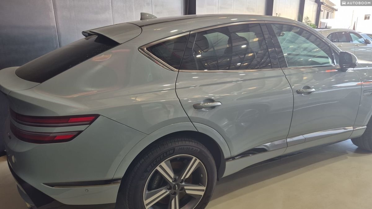 Genesis GV80 Coupe 2025 light gray automatic — Tel Aviv, Israel