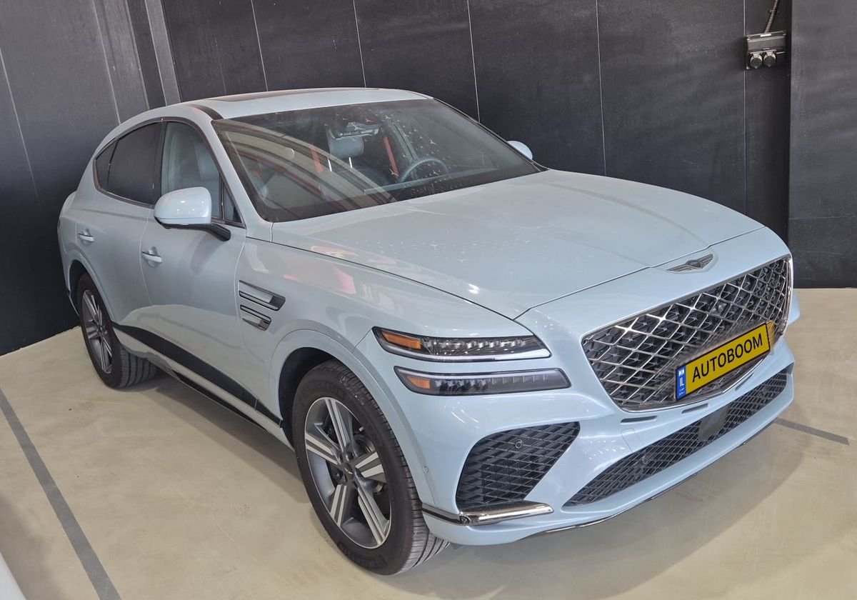Genesis GV80 Coupe 2025 light gray automatic — Tel Aviv, Israel
