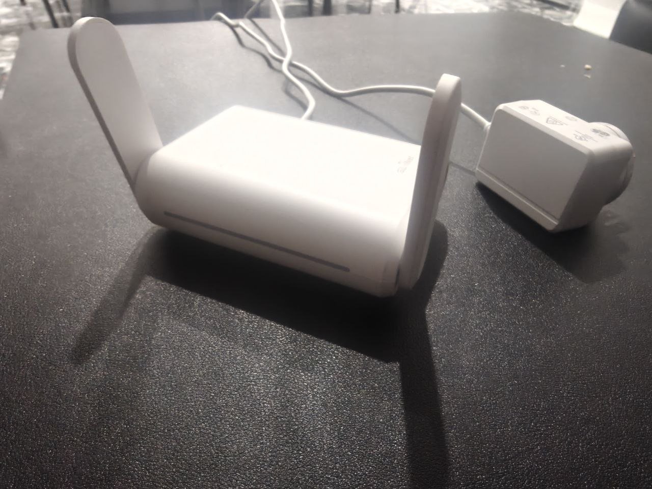 Router compacto GL-SFT1200 OpenWrt — Da Nang, Vietnam