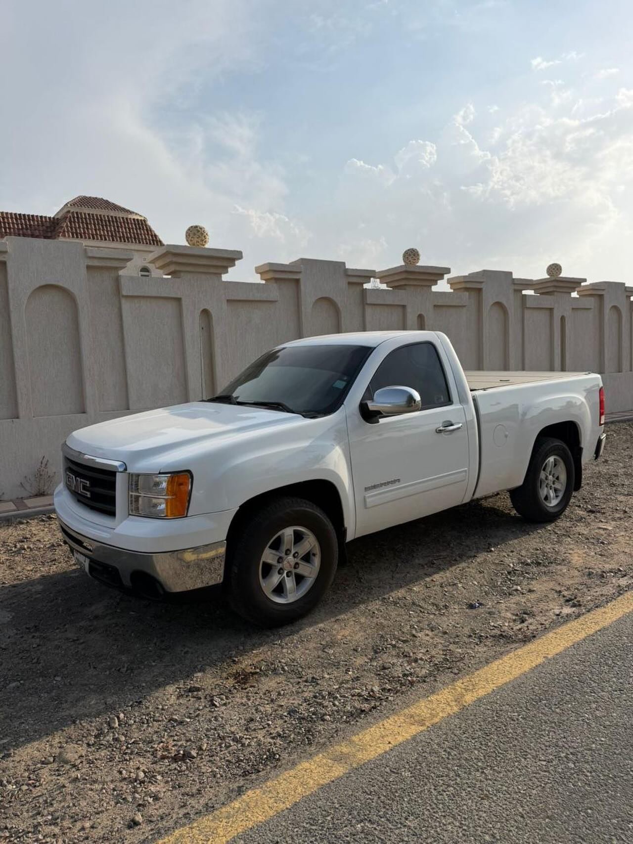 GMC Sierra 2010 пикап, 28000 AED GMC Sierra 2010 пикап, 28000 AED
