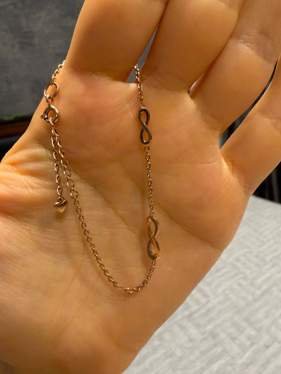 Pulsera de oro 585 — Batumi, Georgia Pulsera de oro 585 — Batumi, Georgia