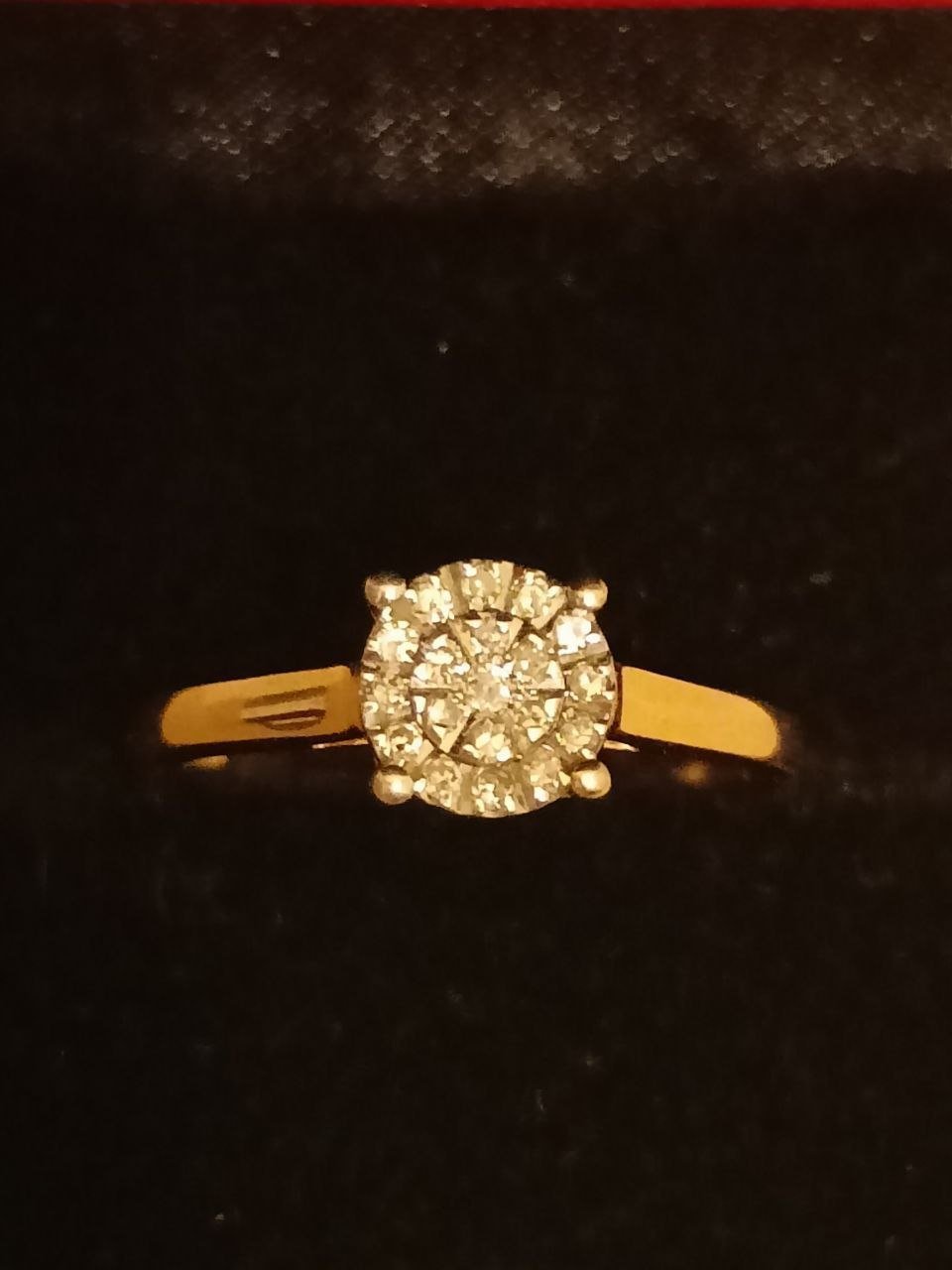 Gold ring 585 with diamonds, size 16.5 — used — Moscow, Russia