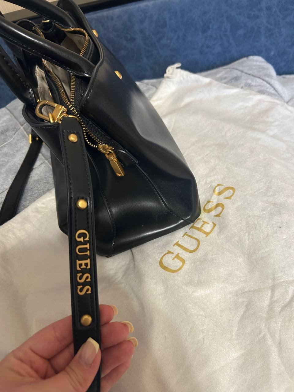 Guess original handbag — Moscow, Russia