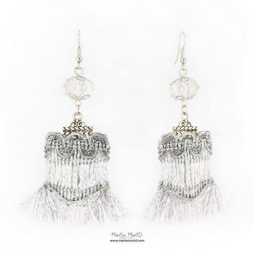 Aretes hechos a mano "Eliot" (plata, borlas) — Batumi, Georgia Aretes hechos a mano "Eliot" (plata, borlas) — Batumi, Georgia