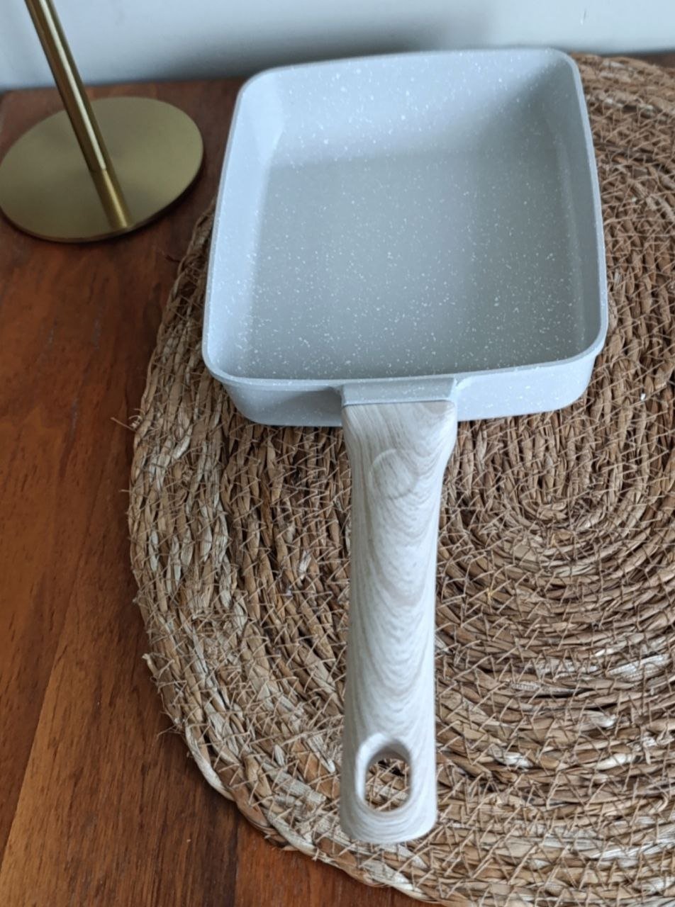 سلة يدوية من عشب البحر (متوسطة) — new_or_used_unknown — باتومي, جورجيا