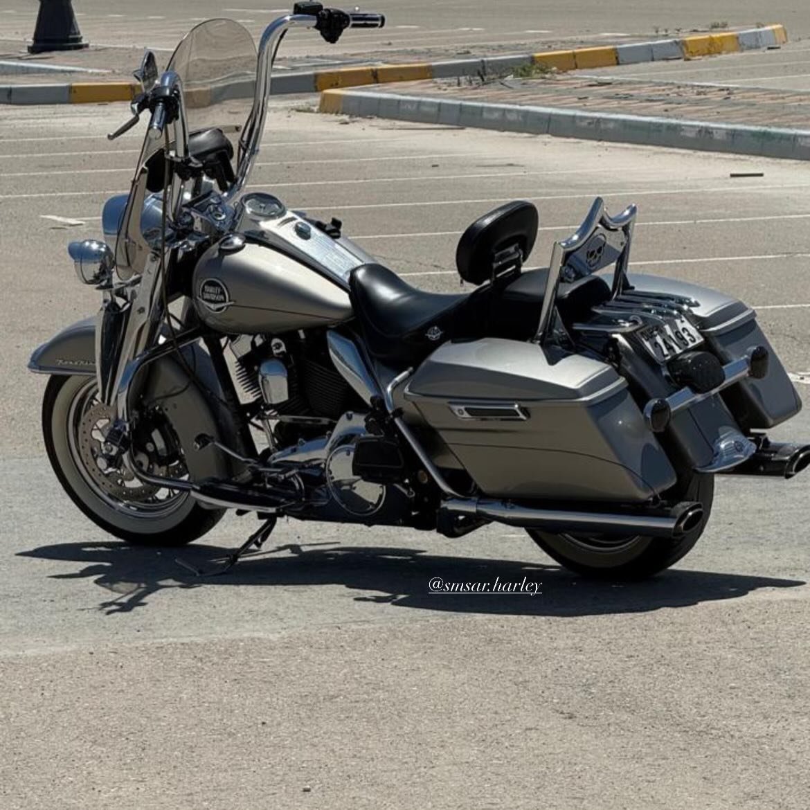 Harley-Davidson Road King Classic 2009 motorcycle — clean — Dubai, UAE