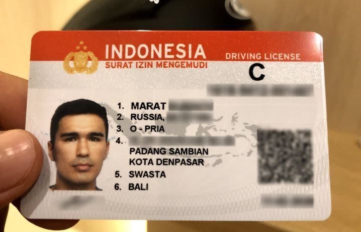 مساعدة في فك قفل شريحة SIM والتأشيرة ورخصة القيادة — بالي, إندونيسيا