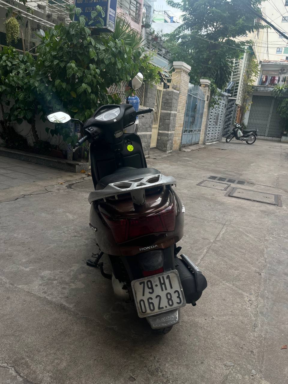 Honda Lead 110 2011 скутер — Нячанг, Вьетнам