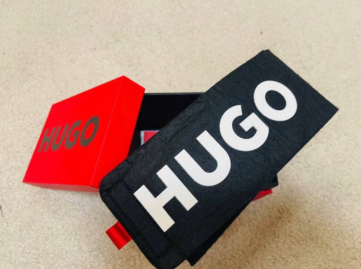 Reloj original HUGO — usado — Tiflis, Georgia
