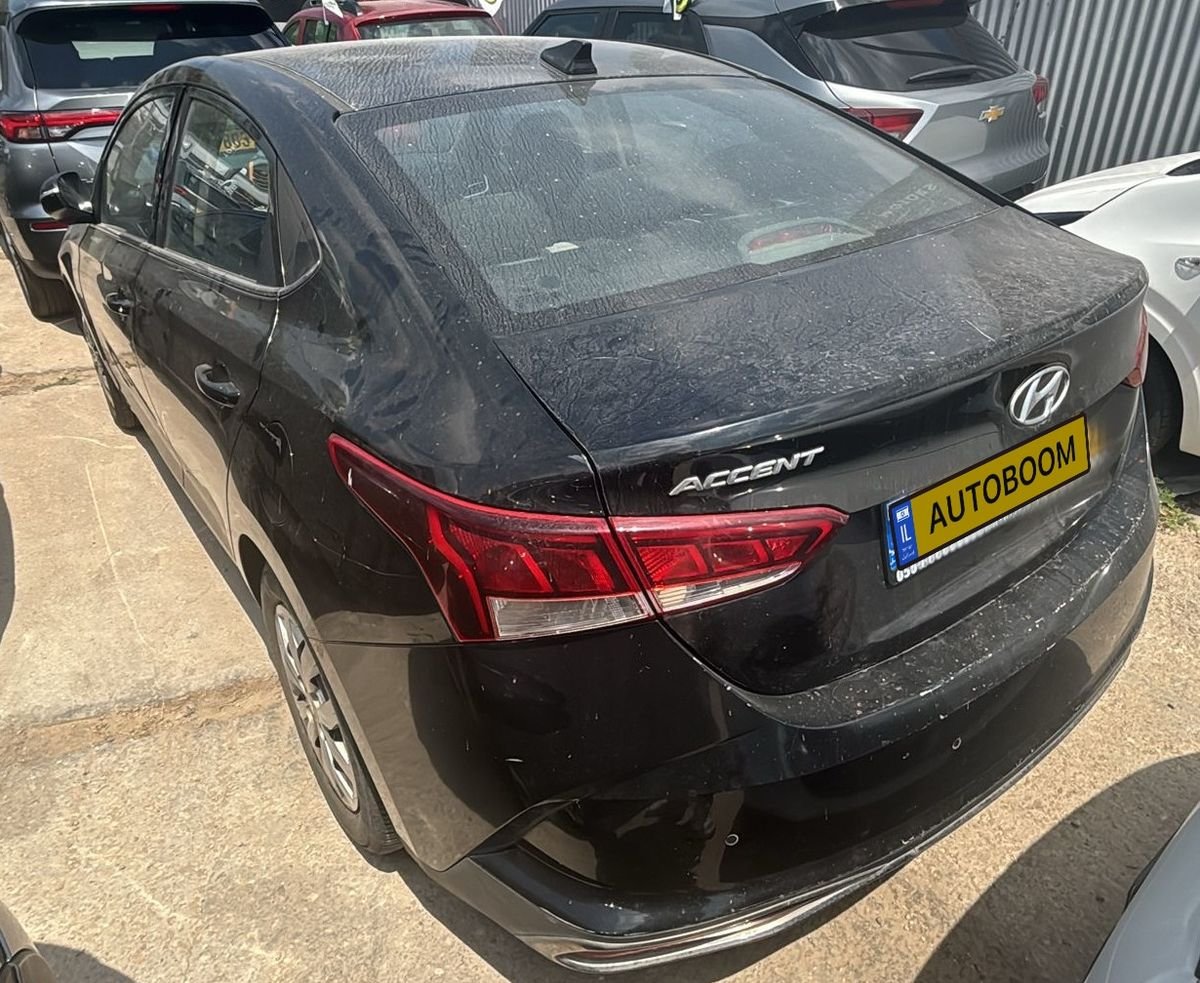 Hyundai Accent 2022 black automatic Inspire — Tel Aviv, Israel