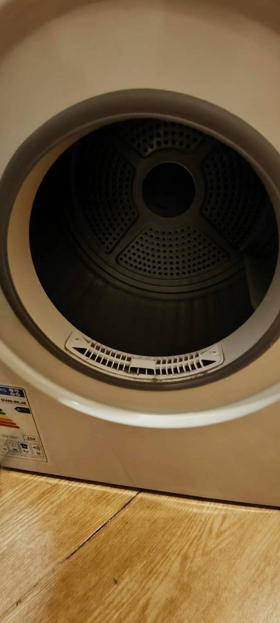 Hyundai dryer 8 kg — Batumi, Georgia