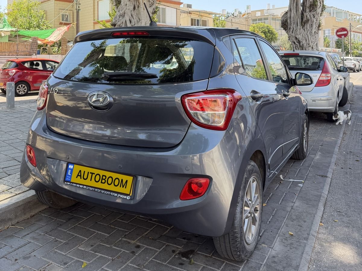 Hyundai i10 2015 Supreme gray automatic — Tel Aviv, Israel