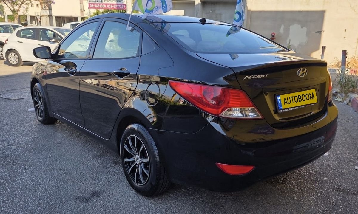Hyundai i25 2017 Inspire, automatic, black — Tel Aviv, Israel