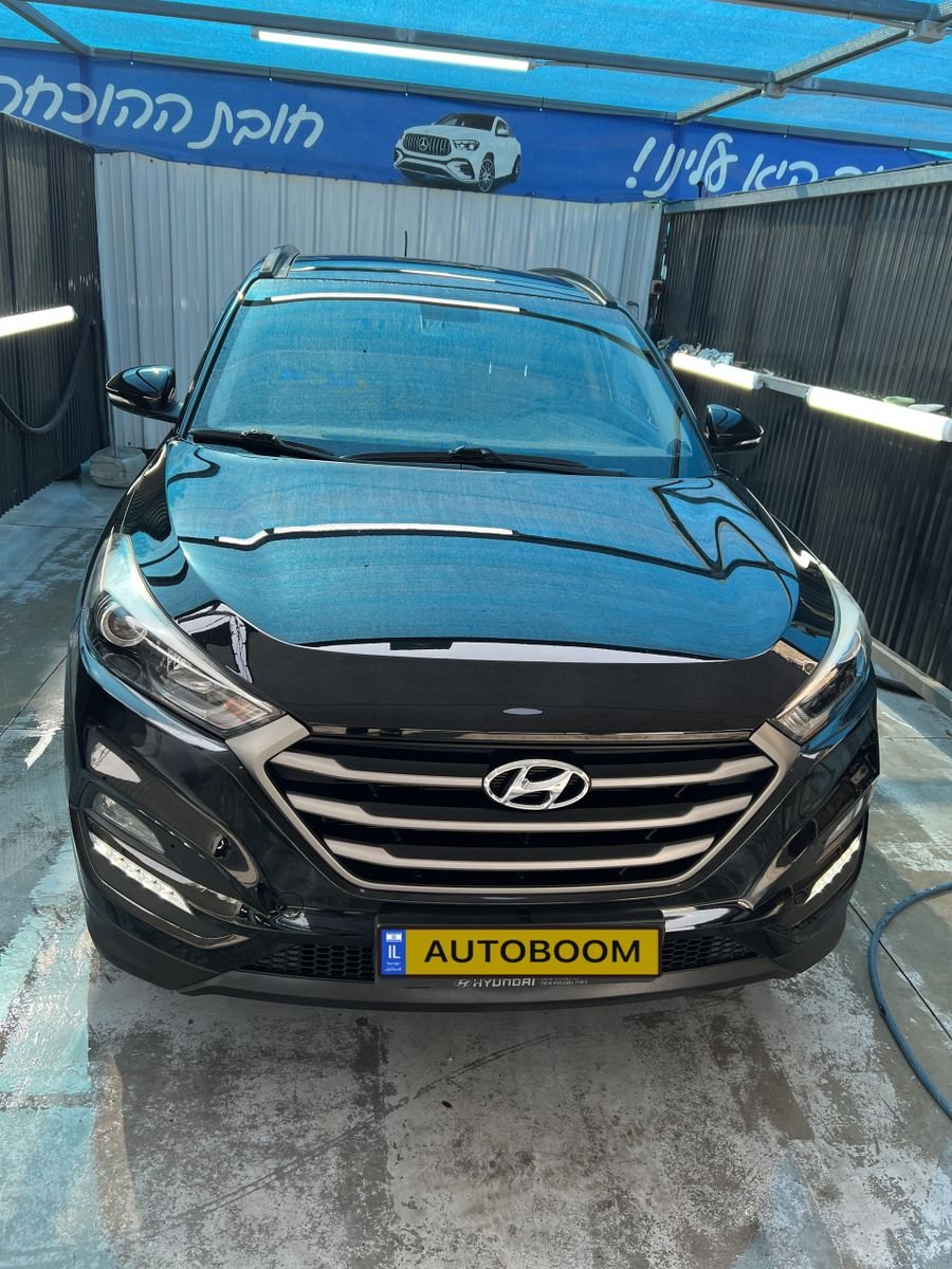Hyundai Tucson 2017 black automatic 2.0 petrol — Tel Aviv, Israel