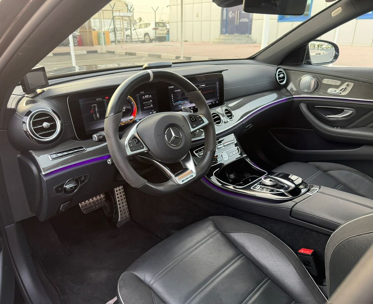 مرسيدس بنز E63 AMG أسود 2017 — دبي, الإمارات