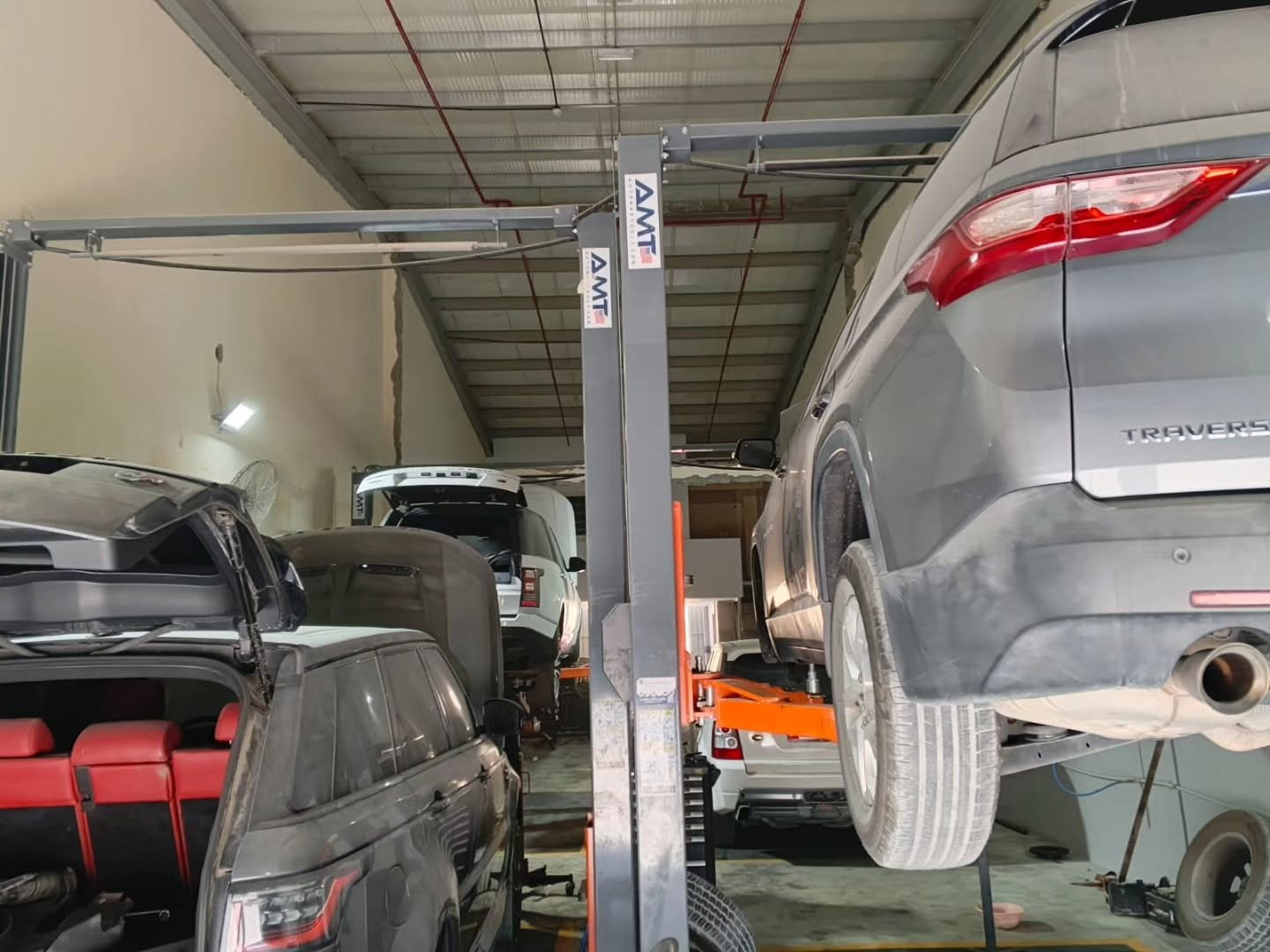 Garage + auto service license in Musaffah Industrial 35 (165,000 AED) — Abu Dhabi, UAE
