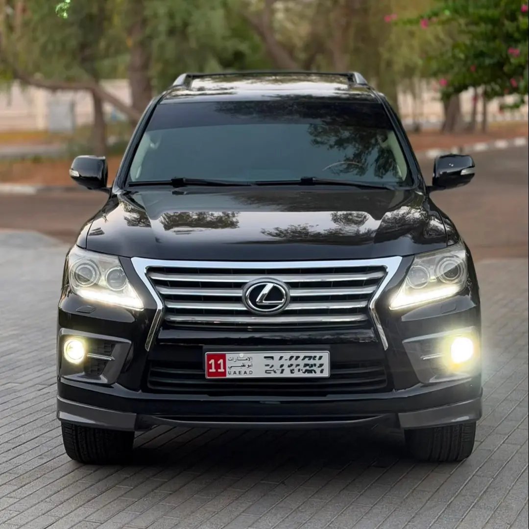 لوحة مميزة 300 للبيع — no accidents (as stated) — دبي, الإمارات