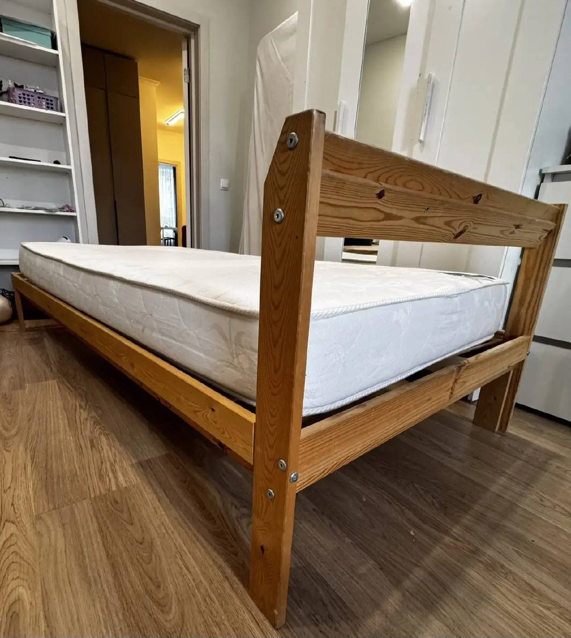 Кровать ИКЕА 90×200 с реечным основанием, матрасом и наматрасником — Москва, Россия Кровать ИКЕА 90×200 с реечным основанием, матрасом и наматрасником — used_good — Москва, Россия