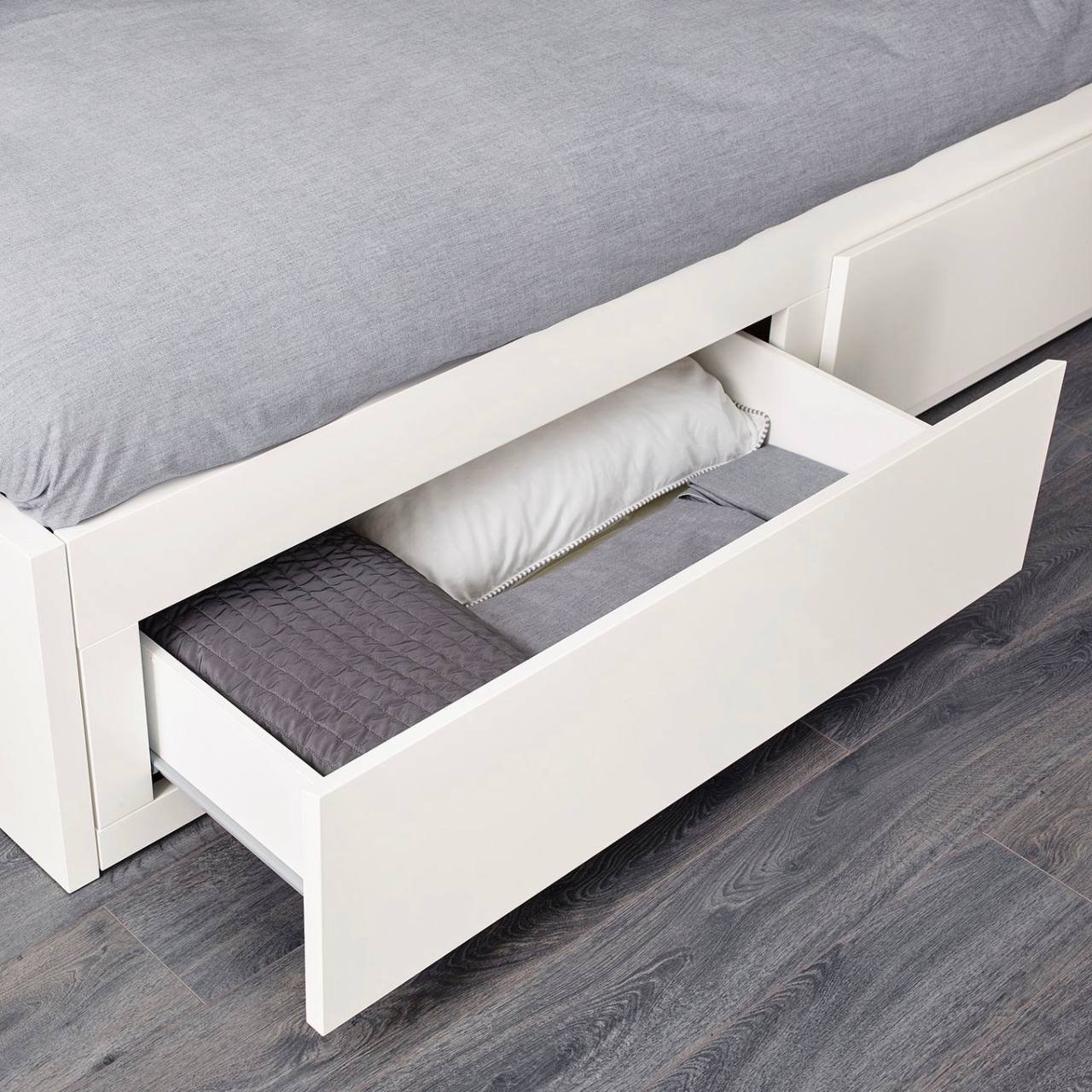 IKEA bed with two mattresses, 400€ — excellent — Valencia, Spain