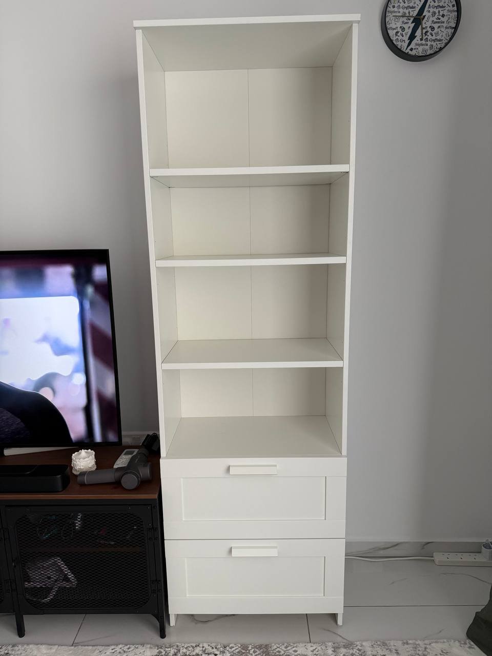IKEA BRIMNES книжный стеллаж 60x35x190 — Лимасол, Кипр IKEA BRIMNES книжный стеллаж 60x35x190 — used — Лимасол, Кипр