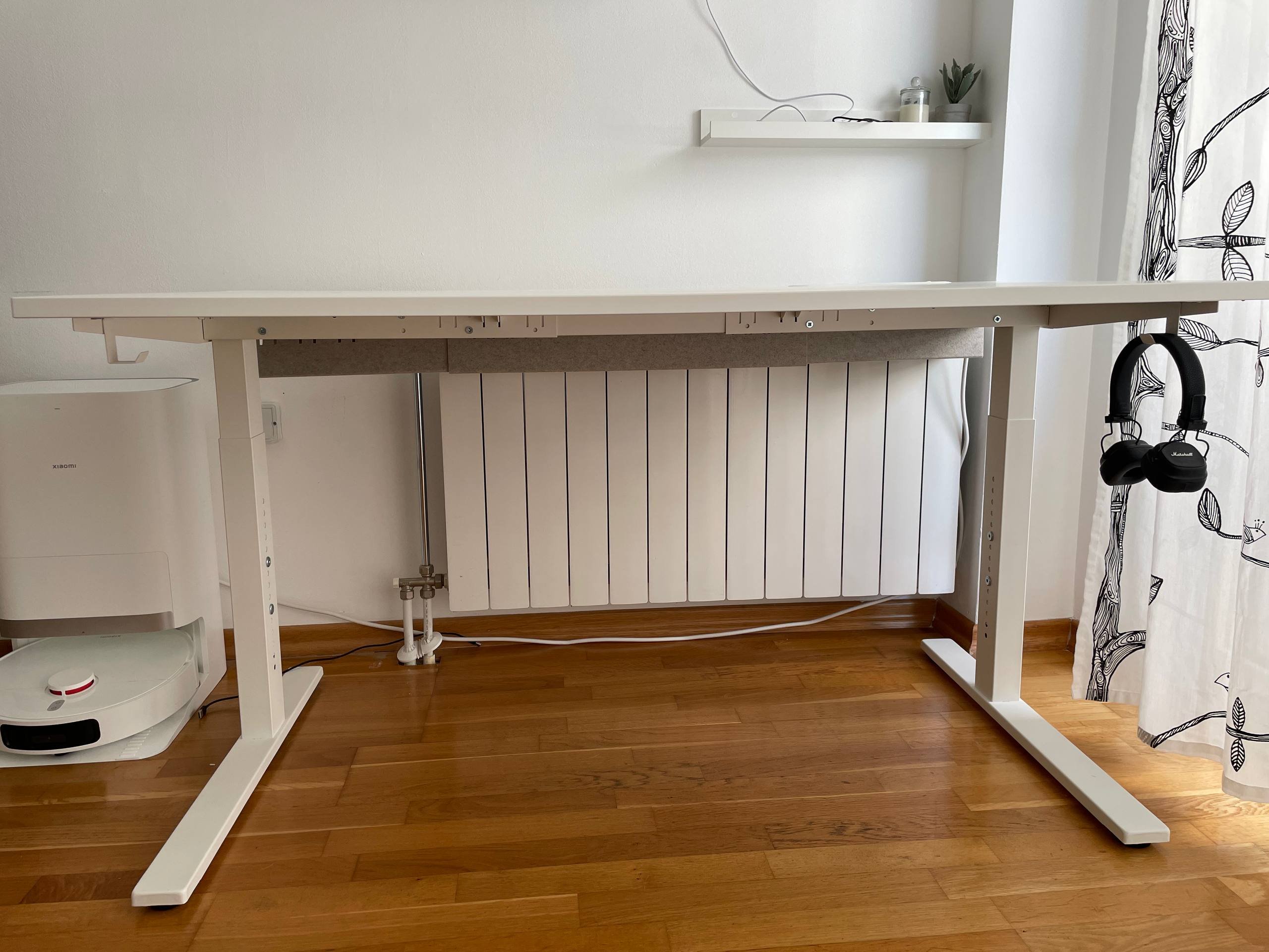 Ikea computer desk 140*80 — Novi Sad, Serbia Ikea computer desk 140*80 — excellent — Novi Sad, Serbia