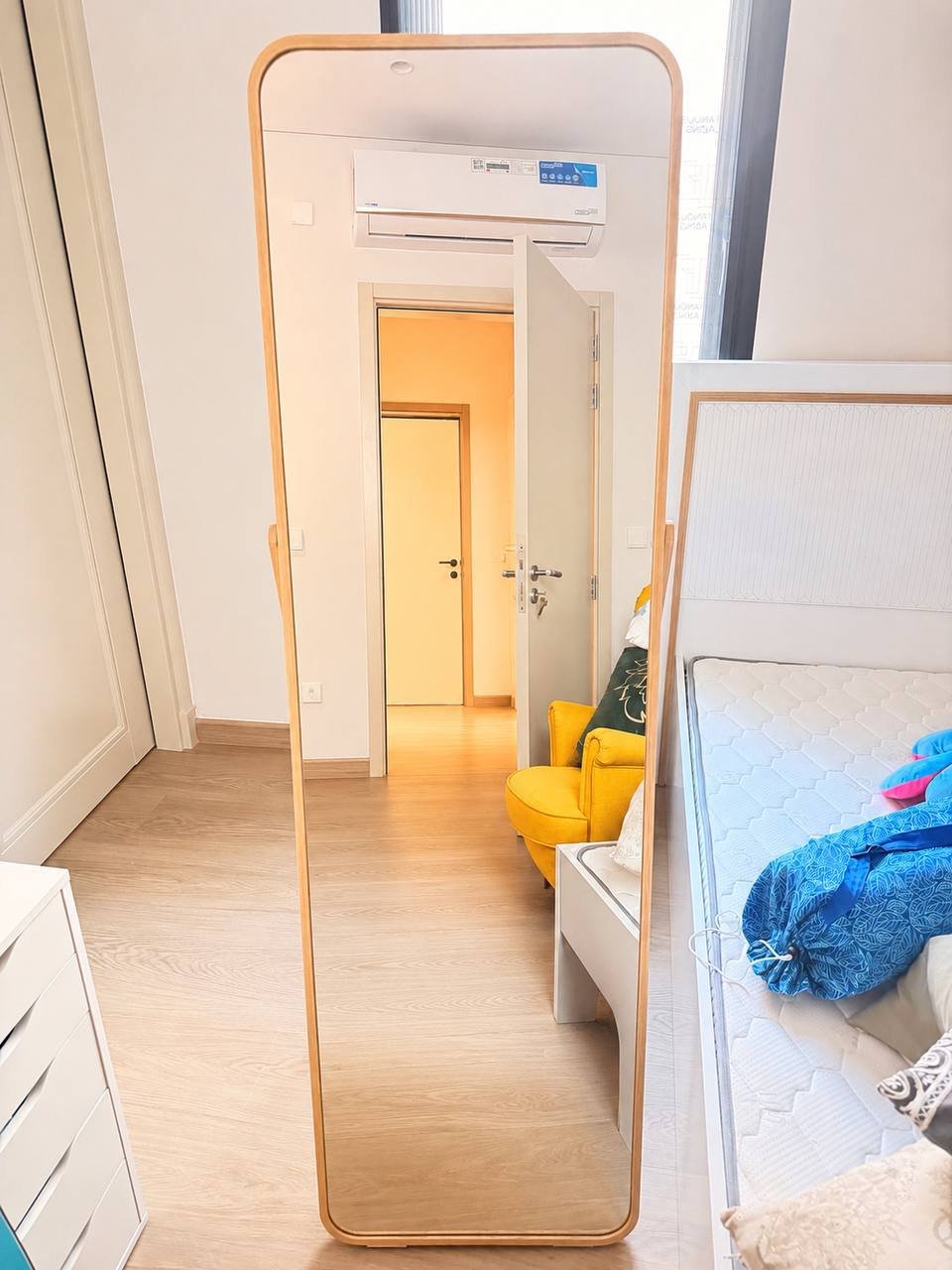 Напольное зеркало IKEA с вешалкой 48×160 — perfect condition — Дубай, ОАЭ