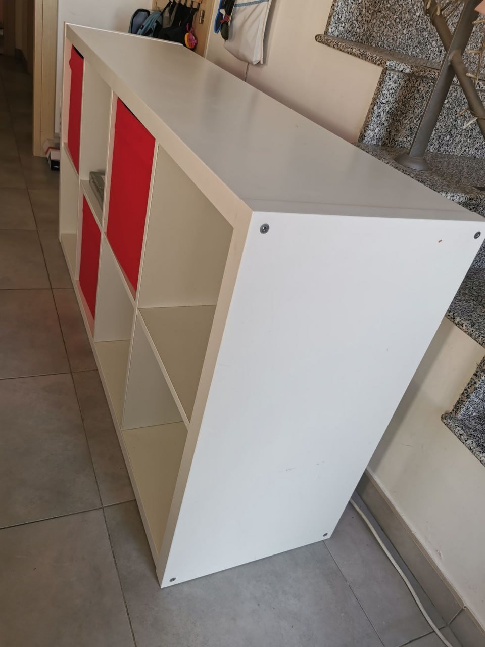 Estantería IKEA Kallax de 8 compartimentos + 4 cajas — Limasol, Chipre Estantería IKEA Kallax de 8 compartimentos + 4 cajas — Limasol, Chipre