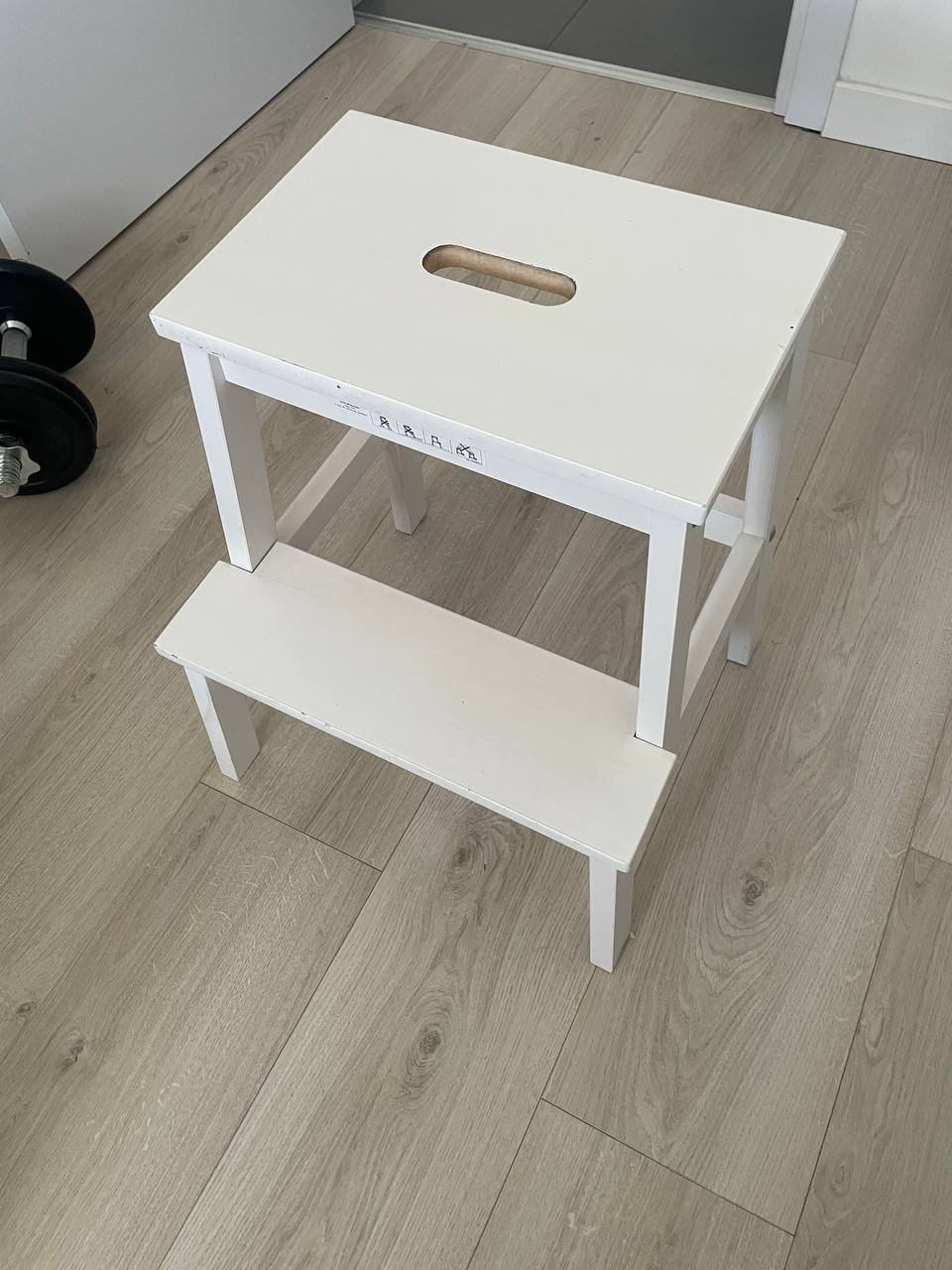 Sillas infantiles IKEA y escalón — nuevo — Limasol, Chipre