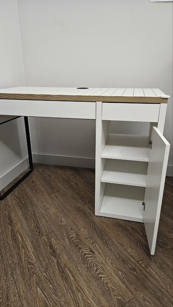 Escritorio IKEA MISKE 105x50 — excellent — Antalya, Turquía