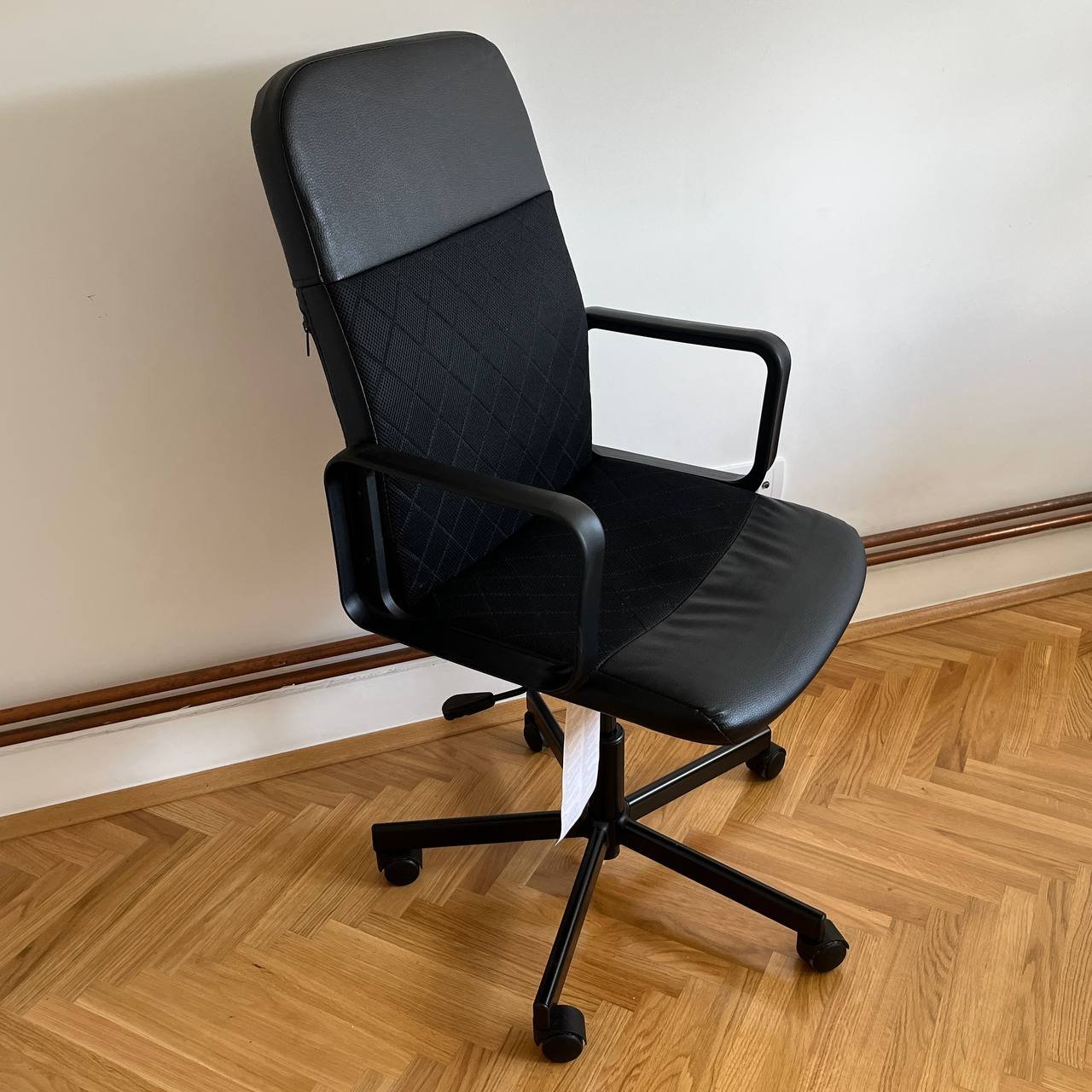 Офисное кресло IKEA RENBERGET — like new — Белград, Сербия