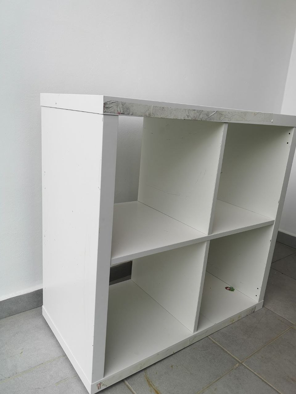 رف ايكيا 77×77 بسعر 20 يورو — new — ليماسول, قبرص