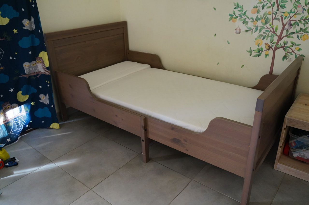 Cama infantil IKEA Sundvik (madera maciza) + colchón de muelles — Limasol, Chipre Cama infantil IKEA Sundvik (madera maciza) + colchón de muelles — Limasol, Chipre