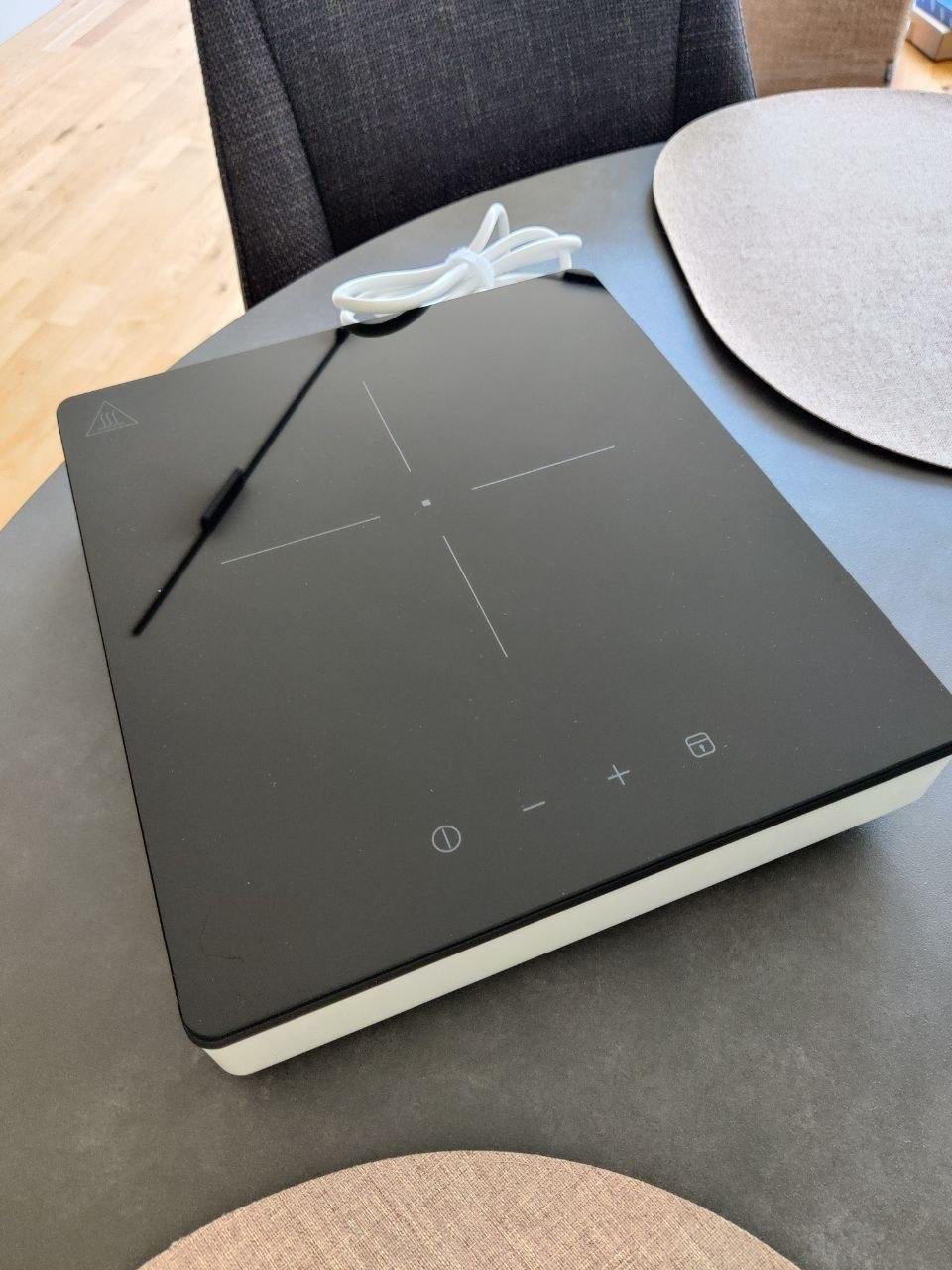IKEA TILLREDA induction cooktop (1 burner) — like new — Novi Sad, Serbia