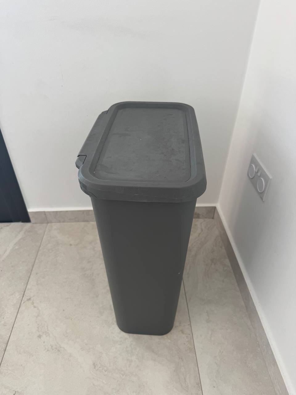 Papelera IKEA 70 L para plástico — good — Limasol, Chipre